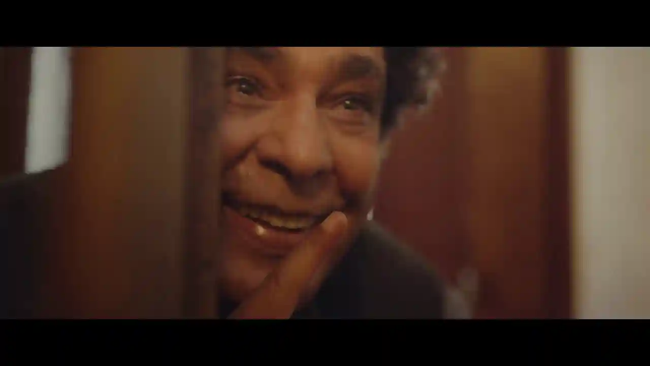 الناس في بلادي - محمد منير